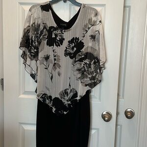 Black and White Floral Dress EUC